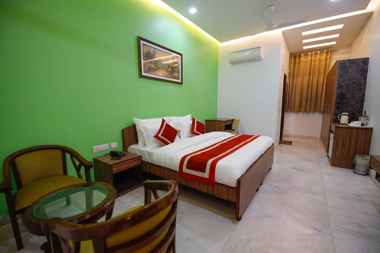 Peepal Tree Residency Bed and Breakfast New Delhi Buitenkant foto